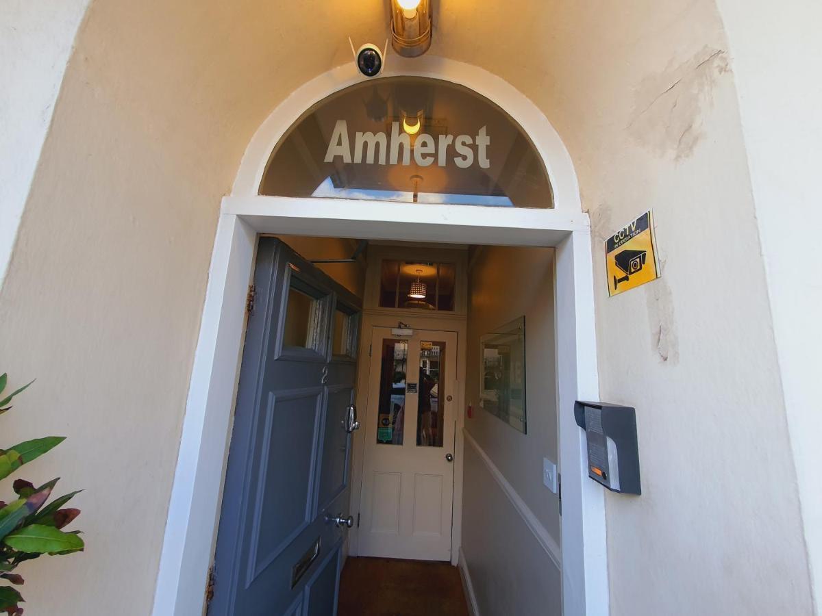 Amherst Hove Buitenkant foto